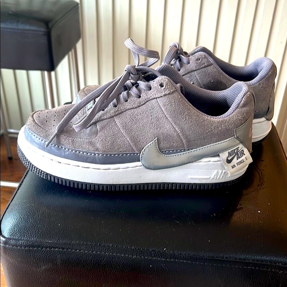Nike Air Force 1 Gray swede Sneakers great condition